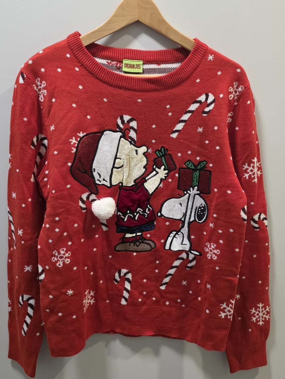 Peanuts Snoopy Charlie Brown Christmas Sweater Red Holiday Size M